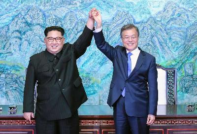 Presiden Moon berharap adanya jaringan pipa gas dan kereta antar-Korea