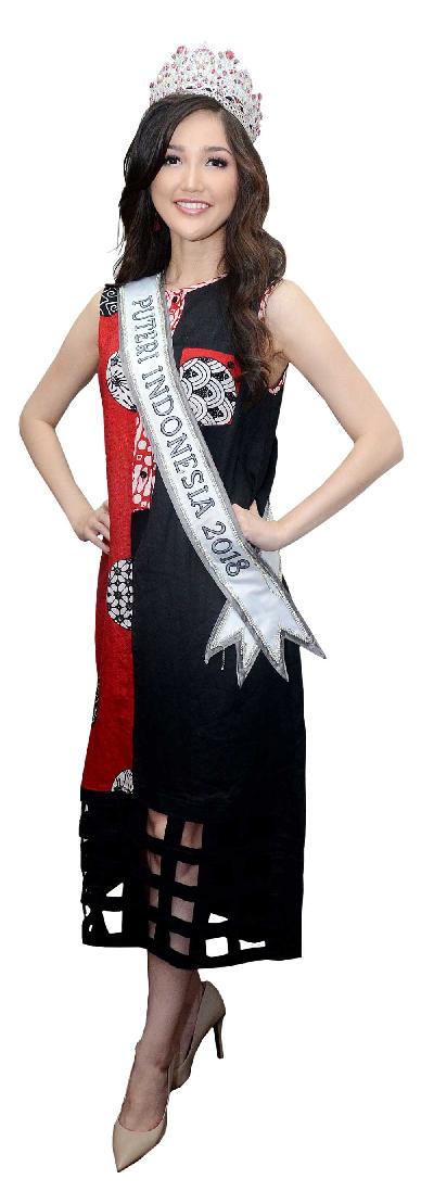 Bersiap Menuju Perhelatan Miss Universe
Sering mengikuti ajang pemilihan model, Sonia Fergina masih sering gugup di atas panggung
