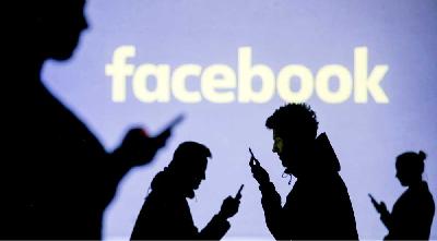 Facebook memberikan akses data penggunanya ke pengiklan. Pengguna mesti mengatur proteksi data pribadi.