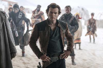 Solo: A Star Wars Story menarik mundur sosok Han Solo ke zaman muda. Juga menguak hal yang samar di Star Wars.