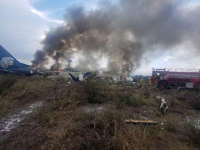 Diterjang Angin, Pesawat Jatuh di Meksiko