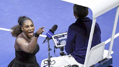 Serena Williams dalam final turnamen Grand Slam Amerika Terbuka, 8 September lalu. 
-REUTERS/Danielle Parhizkaran