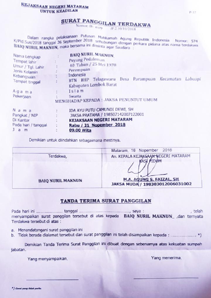 Surat panggilan dari Kejaksaan Negeri Mataram terhadap Baiq Nuril Maknun.