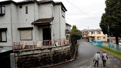 Warga Kota Sennari, yang memiliki jumlah penduduk usia produktif paling sedikit di Jepang, 7 November 2018. 