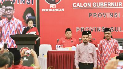 Penetapan bakal calon Gubernur dan Wakil Gubernur Sulawesi Selatan, Nurdin Abdullah dan Sudirman Sulaiman, di kantor PDI Perjuangan. TEMPO/Amston