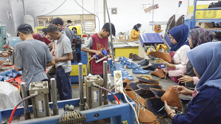 Alamat Tempat Pembuatan  Sepatu  Di Bandung Berbagai Alamat