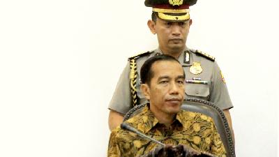Listyo Sigit Prabowo saat menjadi ajudan Presiden Joko Widodo, 13 Januari 2015./dok. TEMPO/Aditia Noviansyah