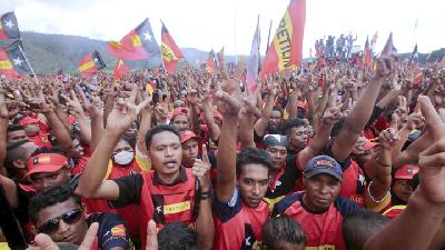 Simpatisan Freetelin, di Dili, Timor Leste./ REUTERS/Lirio Da Fonseca