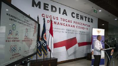 Media Centre Gugus Tuga Penanganan COVID-19 menyampaikan data jumlah pasein positif covid 19 di Graha BNPB, Jakarta, 26 Maret 2020. ANTARA/Dhemas Reviyanto