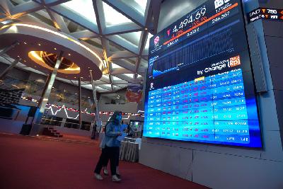 Layar pergerakan saham Bursa Efek Indonesia, Jakarta. Tempo/Tony Hartawan