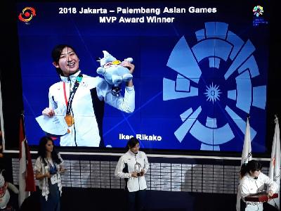 Ikee Rikako saat dinobatkan menjadi atlet terbaik Asian Games 2018 Jakarta Palembang, di Jakarta, Agustus 2018. Tempo/Anto