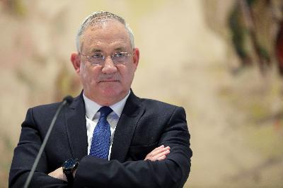 Menteri Pertahanan Israel Benny Gantz di Knesset, Parlemen Israel, Yerusalem, 24 Mei 2020.  Reuters/Abir Sultan/Pool