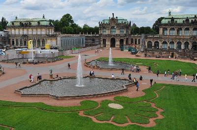 Kompleks Istana Zwinger, di Dresden, Jerman. Foto-foto: Elisa Tandiono
