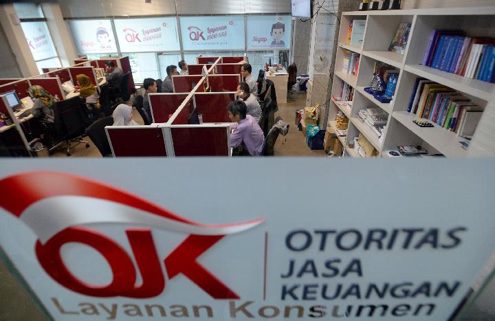  Nasabah  Alihkan Dana  ke Bank  Besar Ekonomi dan Bisnis 