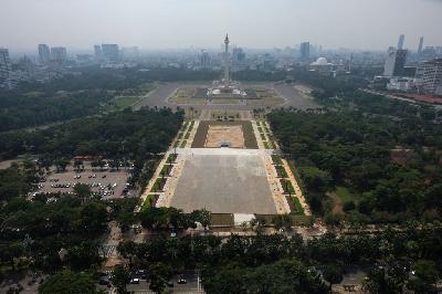 Proyek revitalisasi Monumen Nasional, Jakarta, 18 Juni 2020. TEMPO/Hilman Fathurrahman W