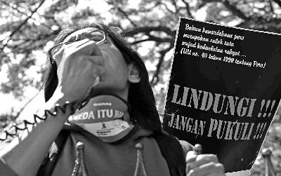 Aksi unjuk rasa memperingati Hari Kebebasan Pers Dunia atau World Press Fredom Day di Aun-Alun Tugu, Malang, Jawa Timur, 2016. Tempo/Aris Novia Hidayat