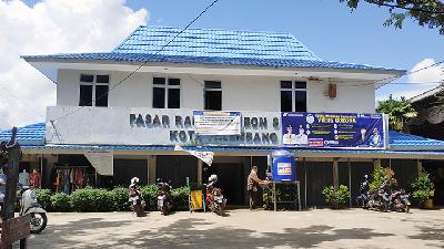 Pasar Kebon Semai, Palembang mulai dibuka sejak 7 Juni lalu setelah sempat ditutup beberapa pekan akibat 32 pedagang fositif terinveksi virus corona./Tempo/Parliza Hendrawan