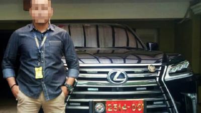 Lexus car suspectedly owned by Maya Miranda Ambarsari said to bear fake Bakamla plate number/special photo