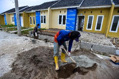 Pembangunan rumah di kawasan Buni Bakti, Babelan, Bekasi, Jawa Barat, 8 Juli 2020. Tempo/Tony Hartawan