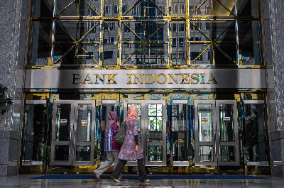 Suasana di komplek perkantoran Bank Indonesia, Jakarta. Berdasarkan data Bank Indonesia, hingga akhir Mei 2020, utang luar negeri tumbuh 4,8 persen secara tahunan. Tempo/Tony Hartawan