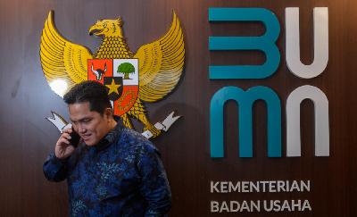 Menteri Badan Usaha Milik Negara (BUMN) Erick Thohir di Kantor kementerian BUMN, Jakarta, 16 Juli 2020. Tempo/Tony Hartawan