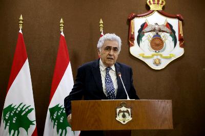 Menteri Luar Negeri Libanon Nassif Hitti di Amman, Jordan, 2 Juli 2020. REUTERS/Muhammad Hamed/Pool