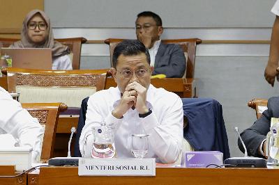 Menteri Sosial Juliari Batubara di Kompleks Parlemen, Senayan, Jakarta, 5 Februari 2020. TEMPO/M Taufan Rengganis