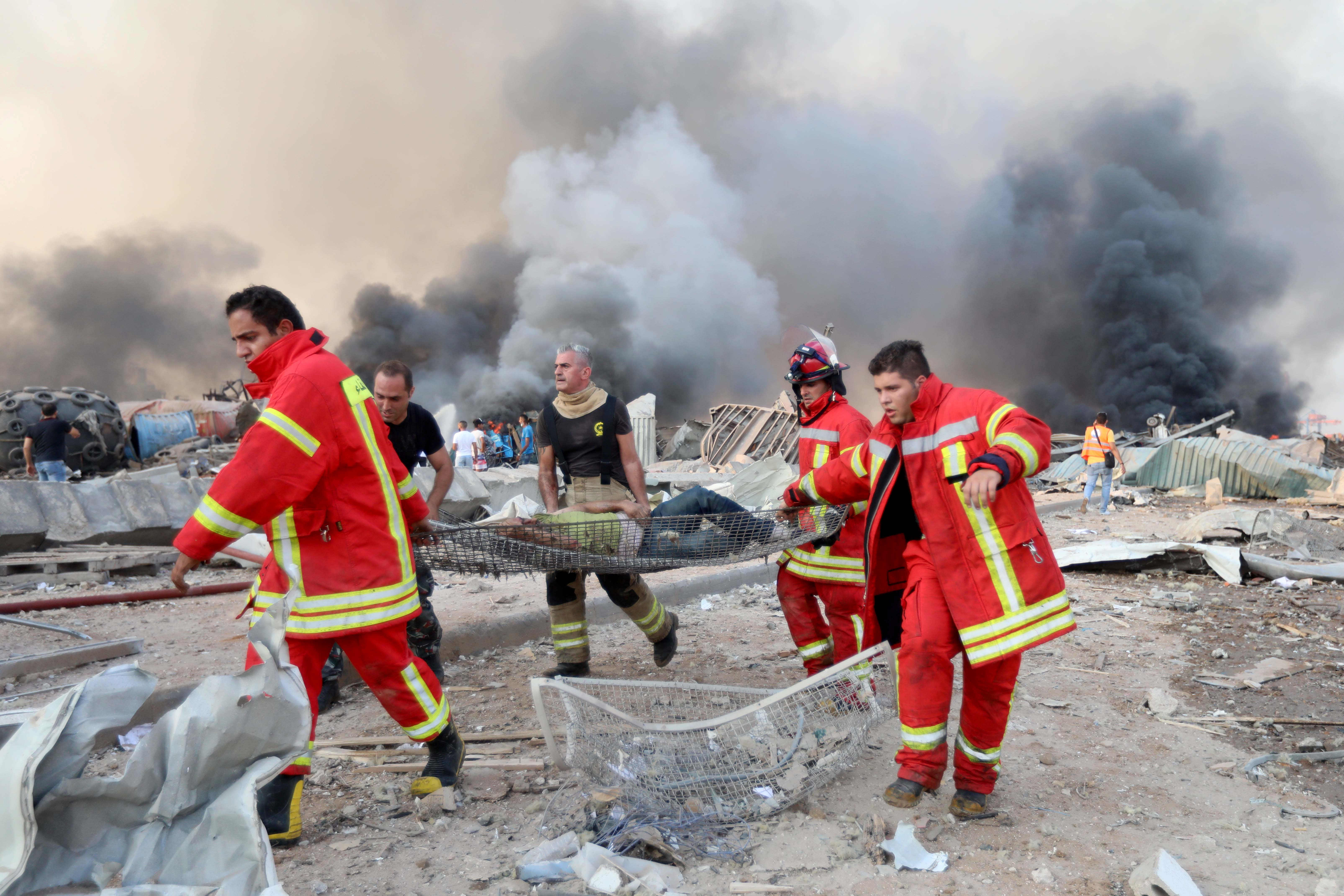 Спасательная операция мчс. Ливан Бейрут взрыв 4 августа 2020. Взрыв в порту Бейрута в августе 2020.