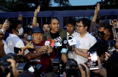 Raper Dechathorn "Hockhacker" Bamrungmuang di Bangkok, Thailand, 20 Agustus. REUTERS/Soe Zeya Tun