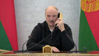 Presiden Belarusia, Alexander Lukashenko, di Istana Kemerdekaan, Minsk, Belarusia, 23 Agustus 2020. Reuters/BelTA