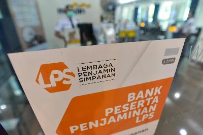 Lembaga Penjamin Simpanan (LPS) pada sebuah bank di Jakarta, 25 Juni 2020. Tempo/Tony Hartawan