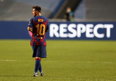 Pemain Barcelona, Lionel Messi di  Estadio da Luz, Lisbon, Portugal, 14 Agustus 2020. REUTERS/Rafael Marchante