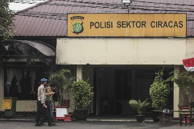 Polsek Ciracas pasca penyerangan di Jakarta, 29 Agustus 2020. TEMPO/Hilman Fathurrahman W