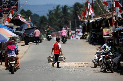 Suasana di pasar Sepaku, Kabupaten Penajam Paser Utara, Kalimantan Timur, Agustus 2019. REUTERS/Willy Kurniawan
