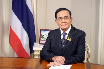 Perdana Menteri Thailand, Prayuth Chan-ocha, berbicara untuk Thai Television di Bangkok, Thailand, 21 Oktober 2020.  Reuters/Thailand Government House