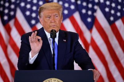Donald Trump di Ruang Timur Gedung Putih di Washington, Amerika Serikat, 4 November 2020. REUTERS/Carlos Barria