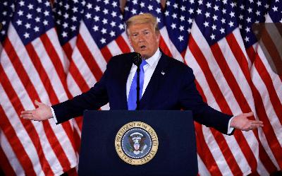 Donald Trump di White House, Washington, Amerika Serikat, 4 November 2020. REUTERS/Carlos Barria