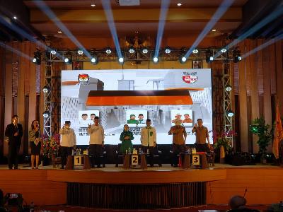 Tiga Pasangan Calon Bupati dan Wakil Bupati Malang 2020 mengikuti Debat Publik di Kabupaten Malang, Jawa Timur, 30 Oktober 2020. Dok. KPU Kab. Malang