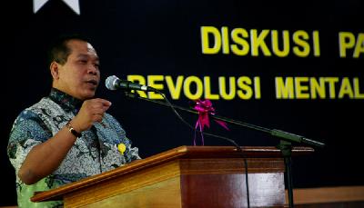 Rektor Universitas Negeri Semarang (UNNES), Fathur Rokhman, di Fakultas Ilmu Ilmu Sosial, UNNES, 2016. unnes.ac.id/SIHONO/HUMAS