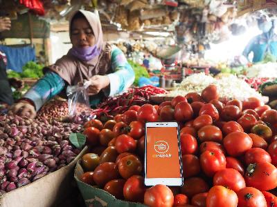 Dipasar, aplikasi penghubung pelanggan dengan pasar tradisional. Tempo/Nurdiansah