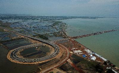 Proyek pembangunan Pelabuhan Patimban, Kabupaten Subang, Jawa Barat, 18 November 2020. ANTARA/Raisan Al Farisi