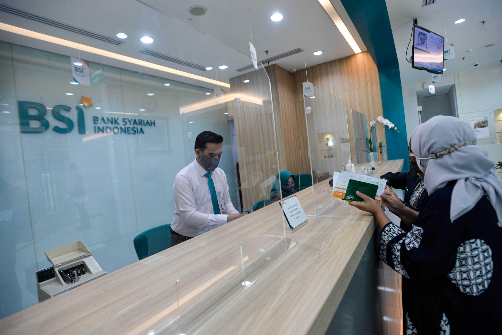 Bank Syariah Indonesia Perlu Upaya Ekstra Menggenjot Pasar - Ekonomi