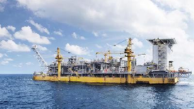 Indonesia Deepwater Development Project’s Floating Production Unit (FPU) in East Kalimantan.  indonesia.chevron.com