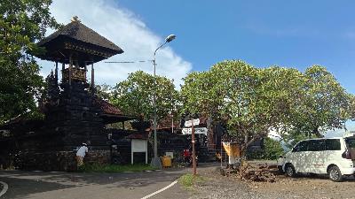 Pura Silayukti di Desa Adat Padang Bai, Kecamatan Manggis, Karangasem, Bali. TEMPO/Made Argawa
