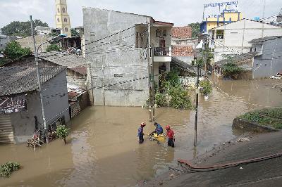 Banjir di Kawasan Cipinang Melayu, Jakarta, 21 Februari 2021. TEMPO/Muhammad Hidayat