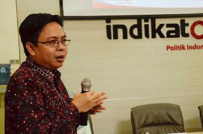 Direktur Eksekutif Indikator Politik Indonesia, Burhanuddin Muhtadi di Jakarta, 2018. Dok Tempo/Fakhri Hermansyah