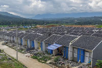 Pembangunan perumahan di Bogor, Jawa Barat, 18 Februari 2021. ANTARA/Yulius Satria Wijaya