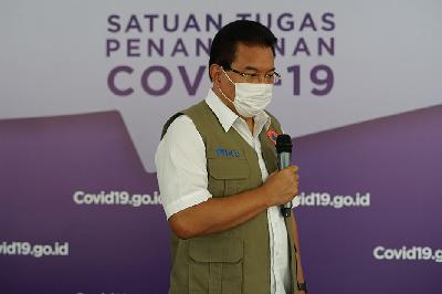 Juru Bicara Satgas Penanganan Covid 19 Prof Wiku Adisasmito di Graha BNPB, Jakarta. TEMPO/Muhammad Hidayat