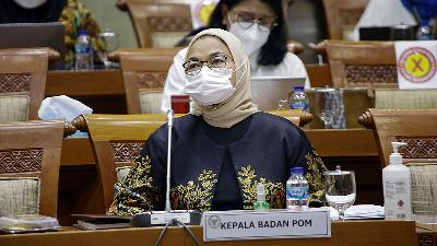 Kepala BPOM Penny Kusumastuti Lukito saat mengikuti rapat kerja dengan Komisi IX DPR RI mengenai pengembangan vaksin Merah Putih dan vaksin Nusantara di Jakarta,  10 Maret 2021. TEMPO/M Taufan Rengganis