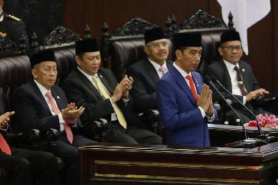 Presiden Joko Widodo berpidato dalam Sidang Tahunan MPR di Kompleks Parlemen, Senayan, Jakarta, 16 Agustus 2019. TEMPO/M Taufan Rengganis